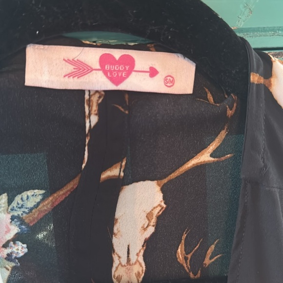 Buddy Love Cow Skull Duster - Picture 2 of 4